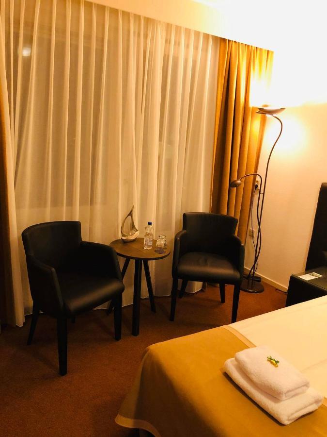 Hotel - Restaurant - Cafe- Geertien Blokzijl Eksteriør billede